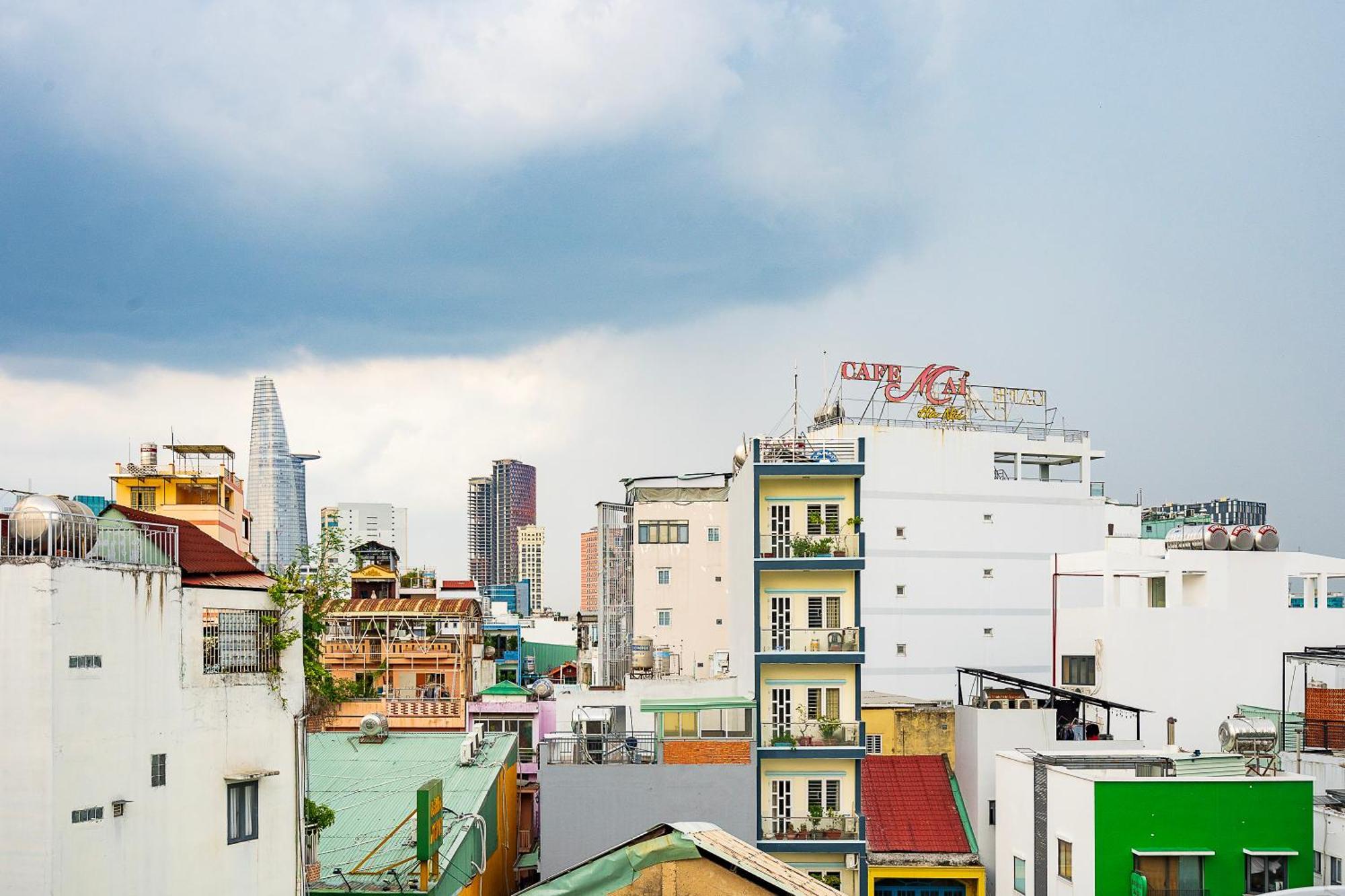 A Little Saigon Hotel - Bui Vien Walking Street Ho Chi Minh City Bagian luar foto