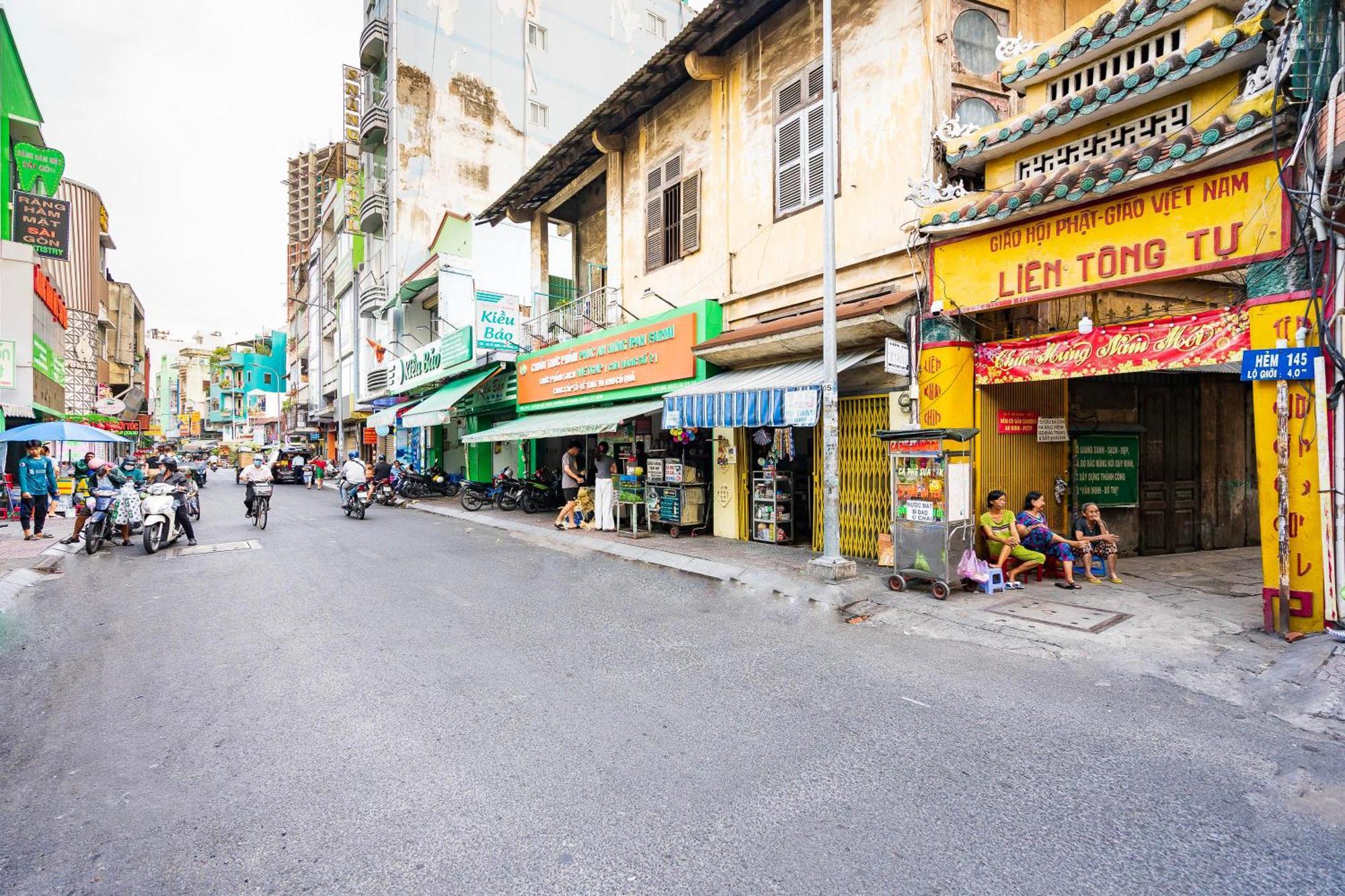 A Little Saigon Hotel - Bui Vien Walking Street Ho Chi Minh City Bagian luar foto